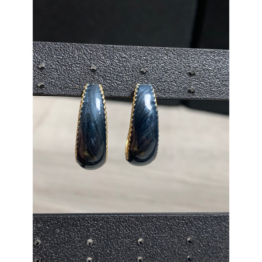 Navy Blue Marbled Enamel Gold Tone Beaded Trim J Hoop Post Earrings 3197